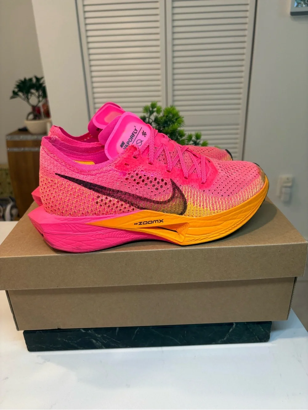 Nike Women's ZoomX Racing Shoe - Bright Pink/Orange